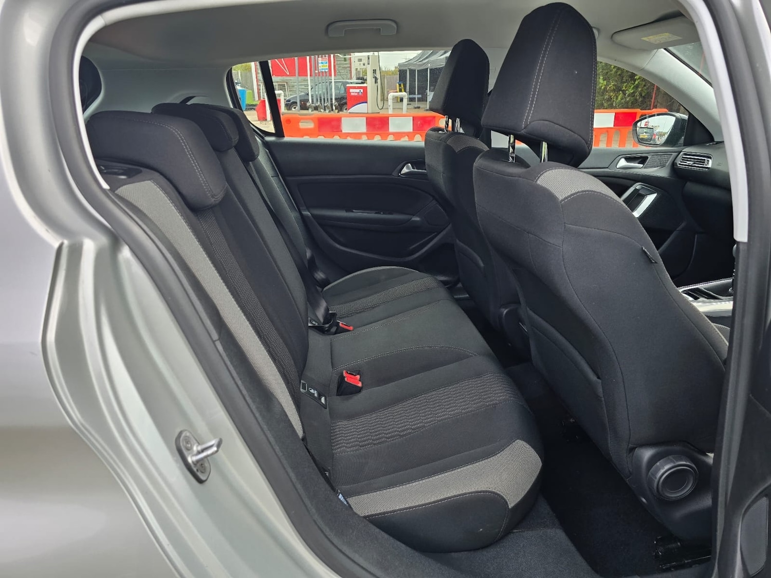 Used Peugeot 308 2015 for sale - 76243780: Photo 15