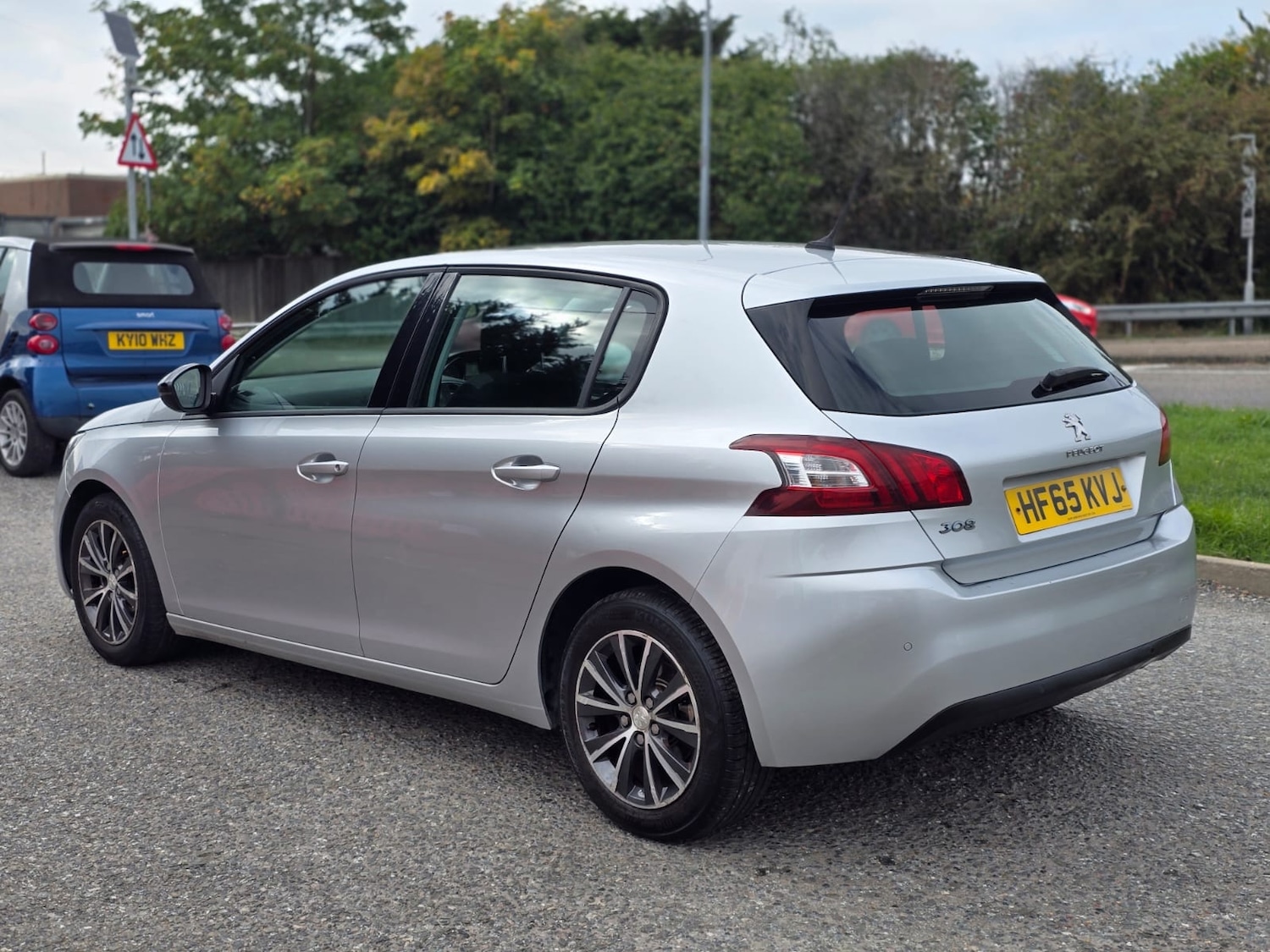 Used Peugeot 308 2015 for sale - 76243780: Photo 4