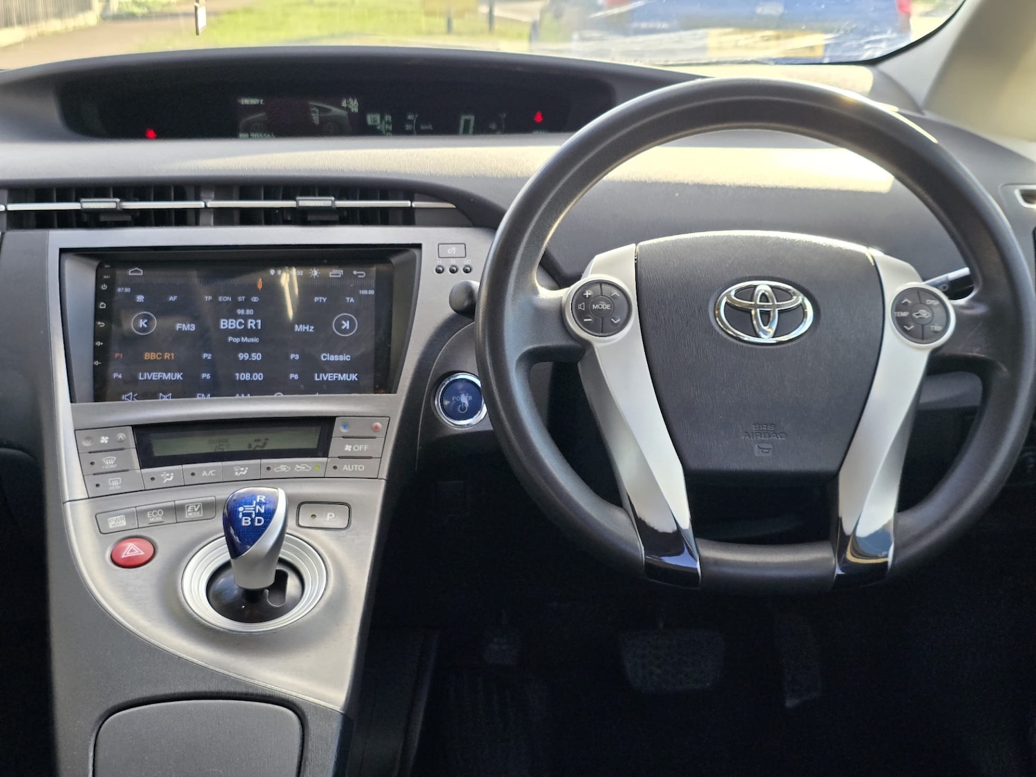 Used Toyota Prius 2022 for sale - 76092180: Photo 21
