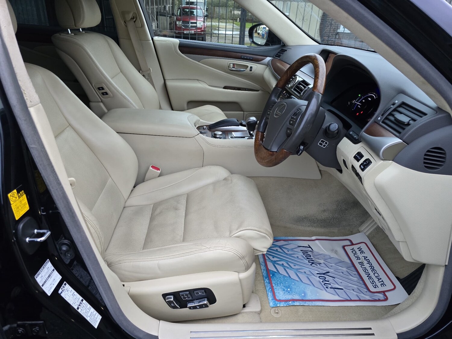 Used Lexus LS 2016 for sale - 76693513: Photo 13