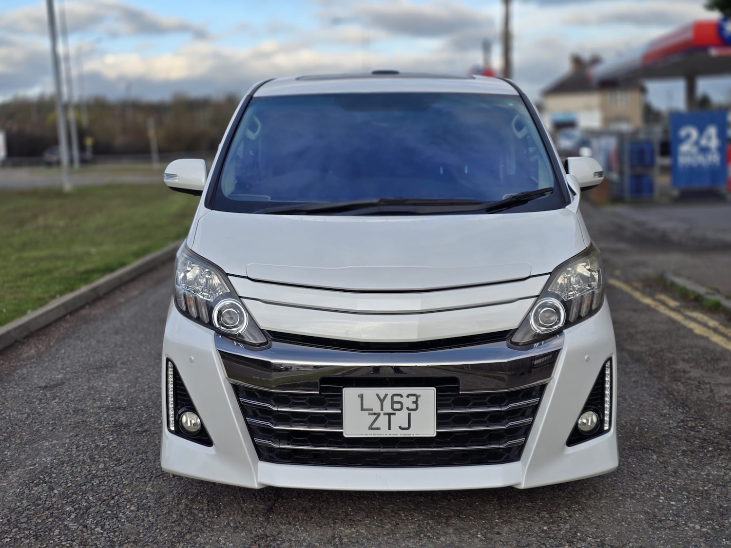 Used Toyota Alphard 2013 for sale - 76517903: Photo 5