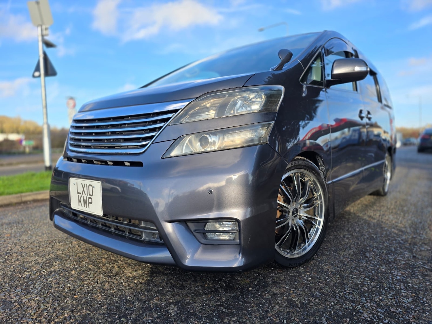 Used Toyota Vellfire 2010 for sale - 76905731: Photo 10