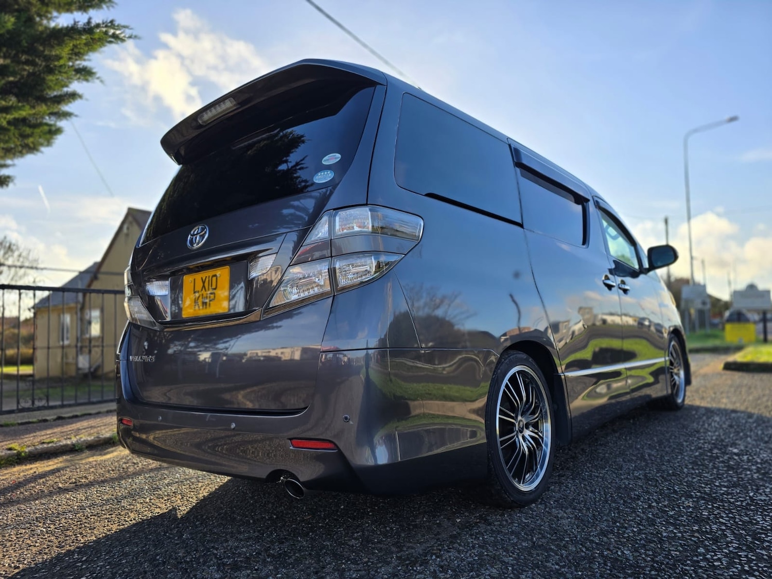 Used Toyota Vellfire 2010 for sale - 76905731: Photo 11