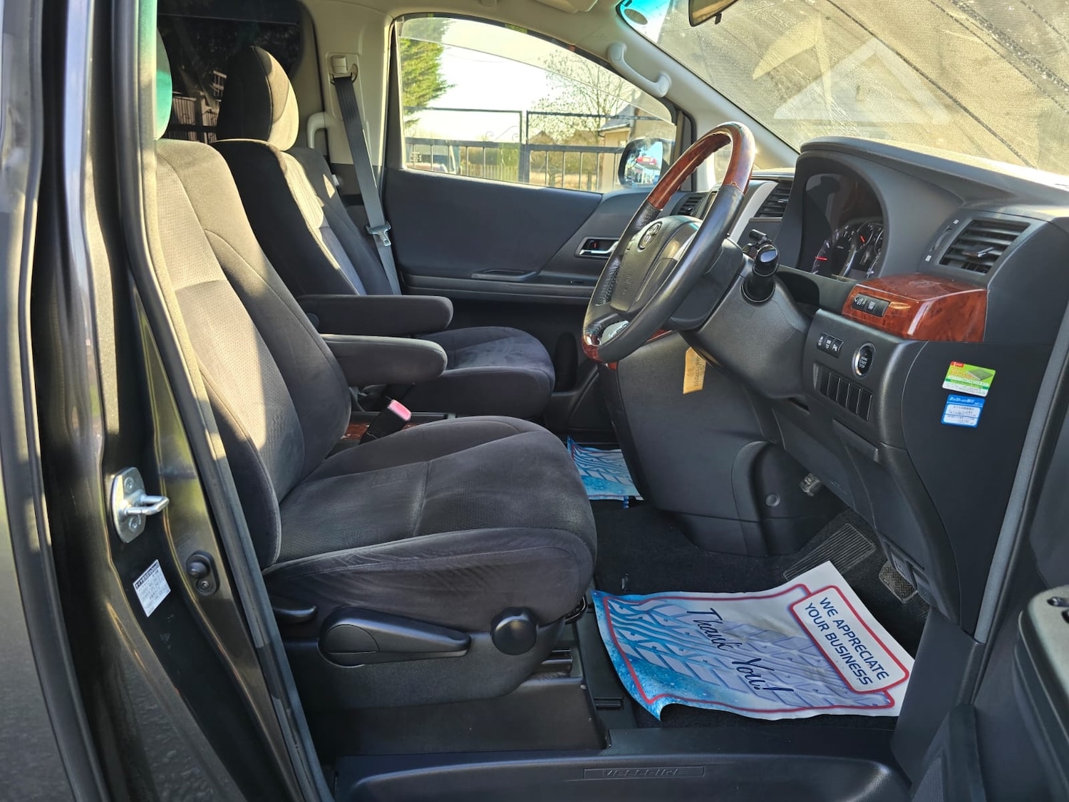 Used Toyota Vellfire 2010 for sale - 76905731: Photo 13