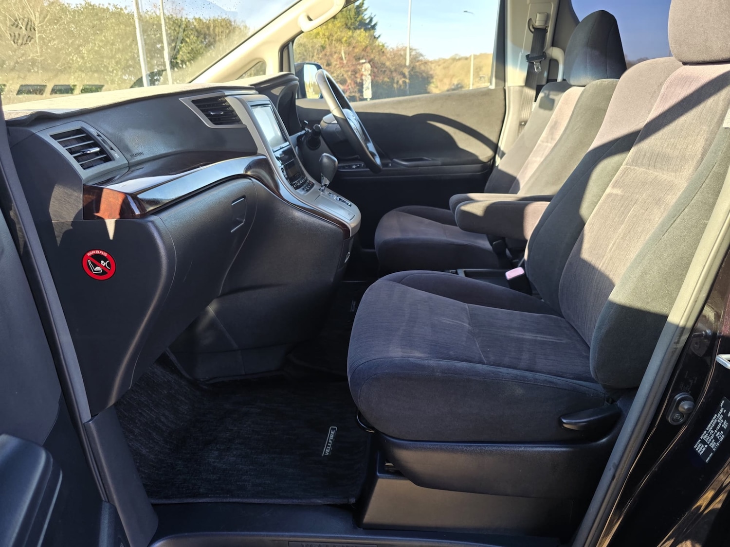 Used Toyota Vellfire 2011 for sale - 76933048: Photo 14