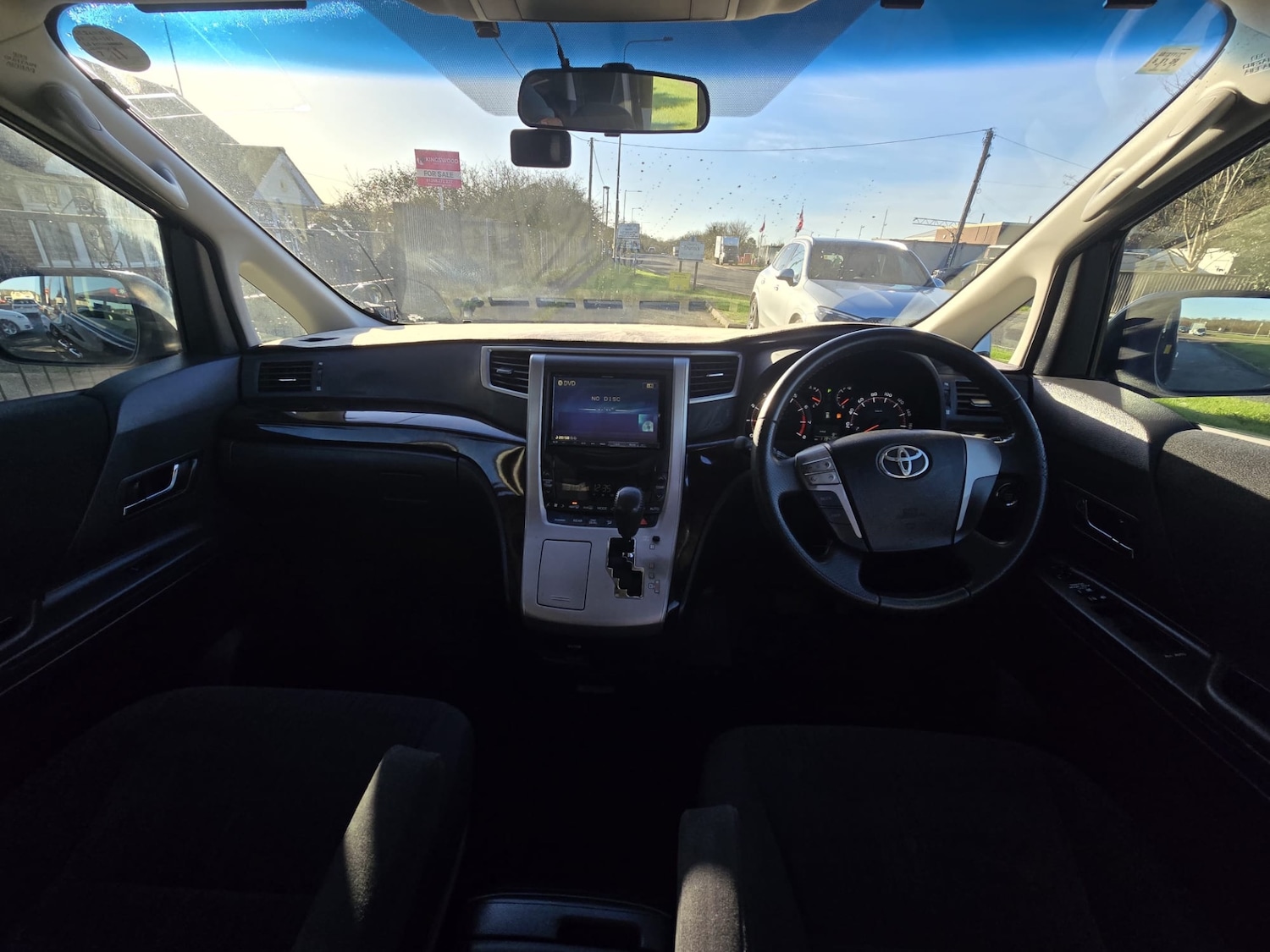 Used Toyota Vellfire 2011 for sale - 76933048: Photo 26