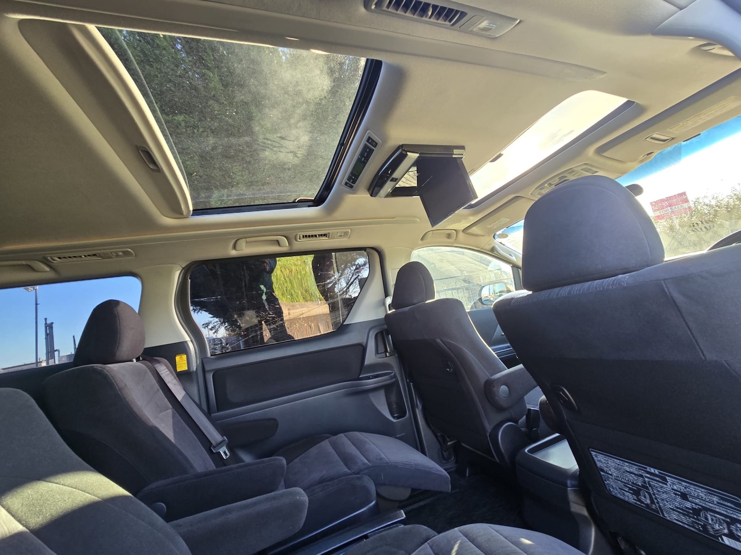 Used Toyota Vellfire 2011 for sale - 76933048: Photo 30