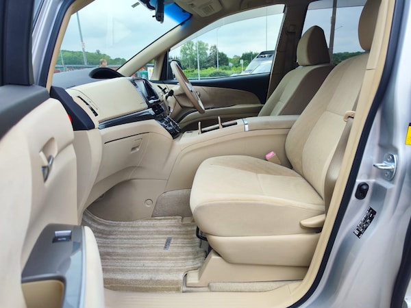 Used Toyota Estima 2013 for sale - 71020552: Photo 11