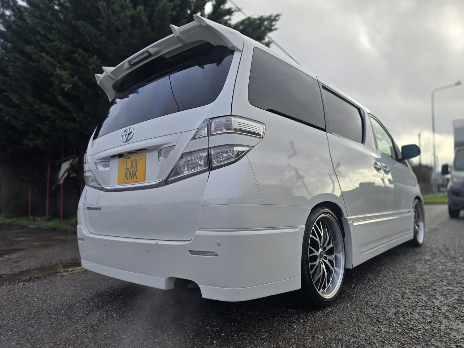 Used Toyota Vellfire 2011 for sale - 77476680: Photo 11