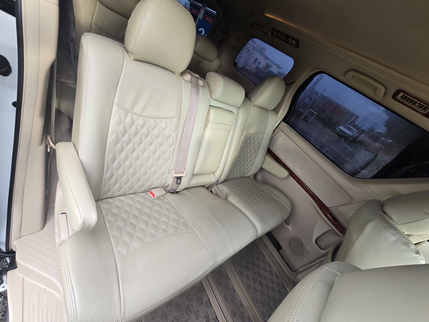Used Toyota Vellfire 2011 for sale - 77476680: Photo 19