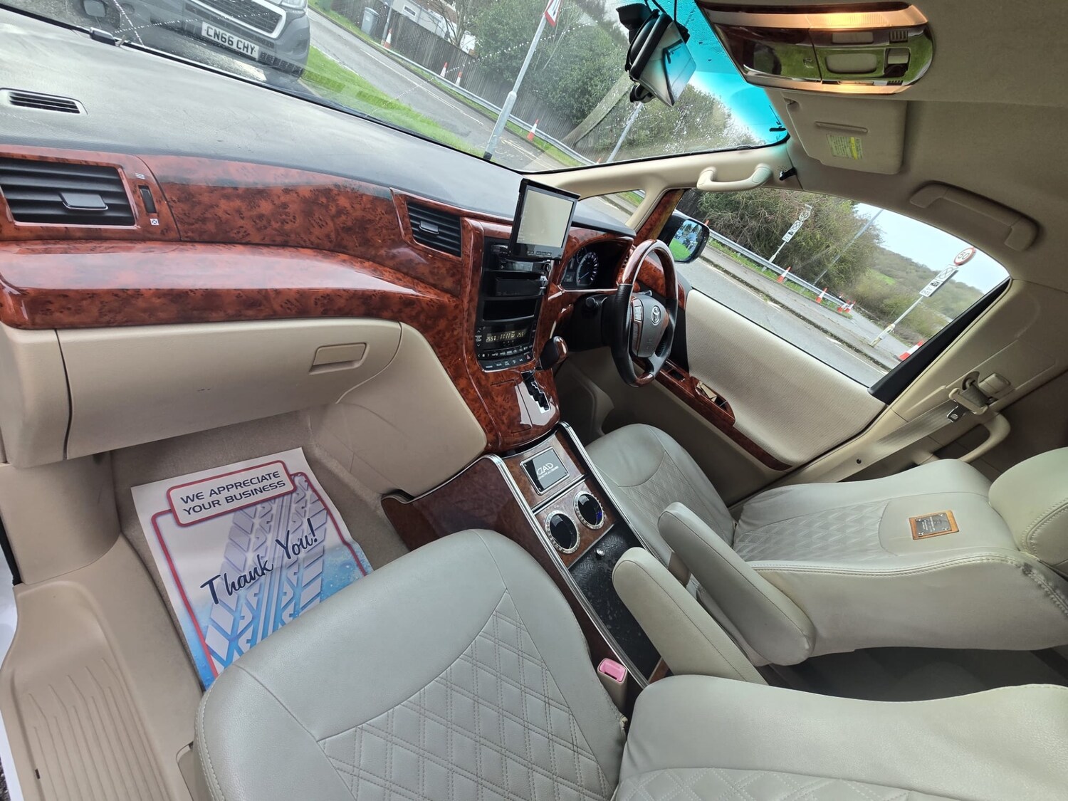 Used Toyota Vellfire 2011 for sale - 77476680: Photo 22