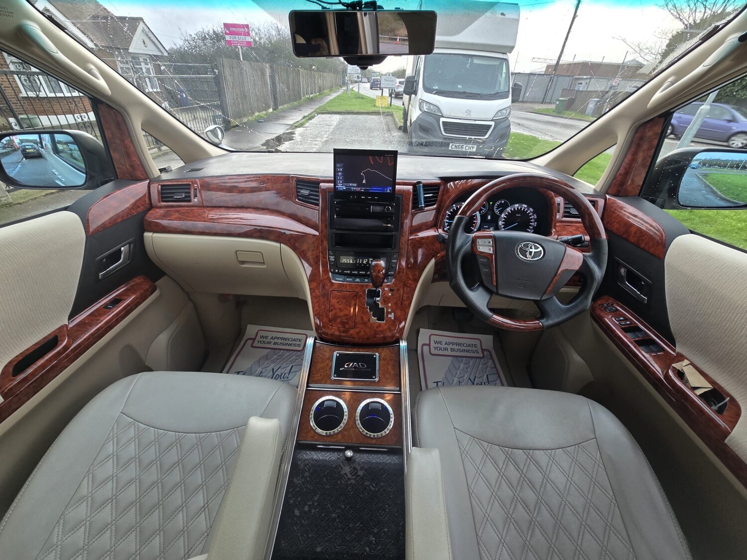 Used Toyota Vellfire 2011 for sale - 77476680: Photo 24