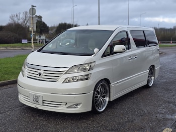 Used Toyota Vellfire 2011 for sale - 77476680: Photo