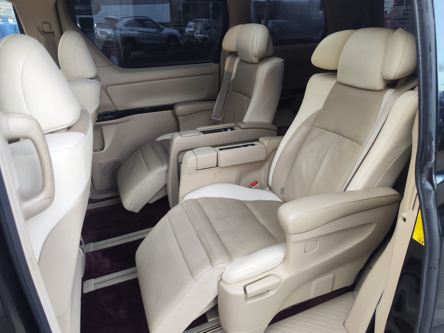 Used Toyota Alphard 2013 for sale - 77568438: Photo 12