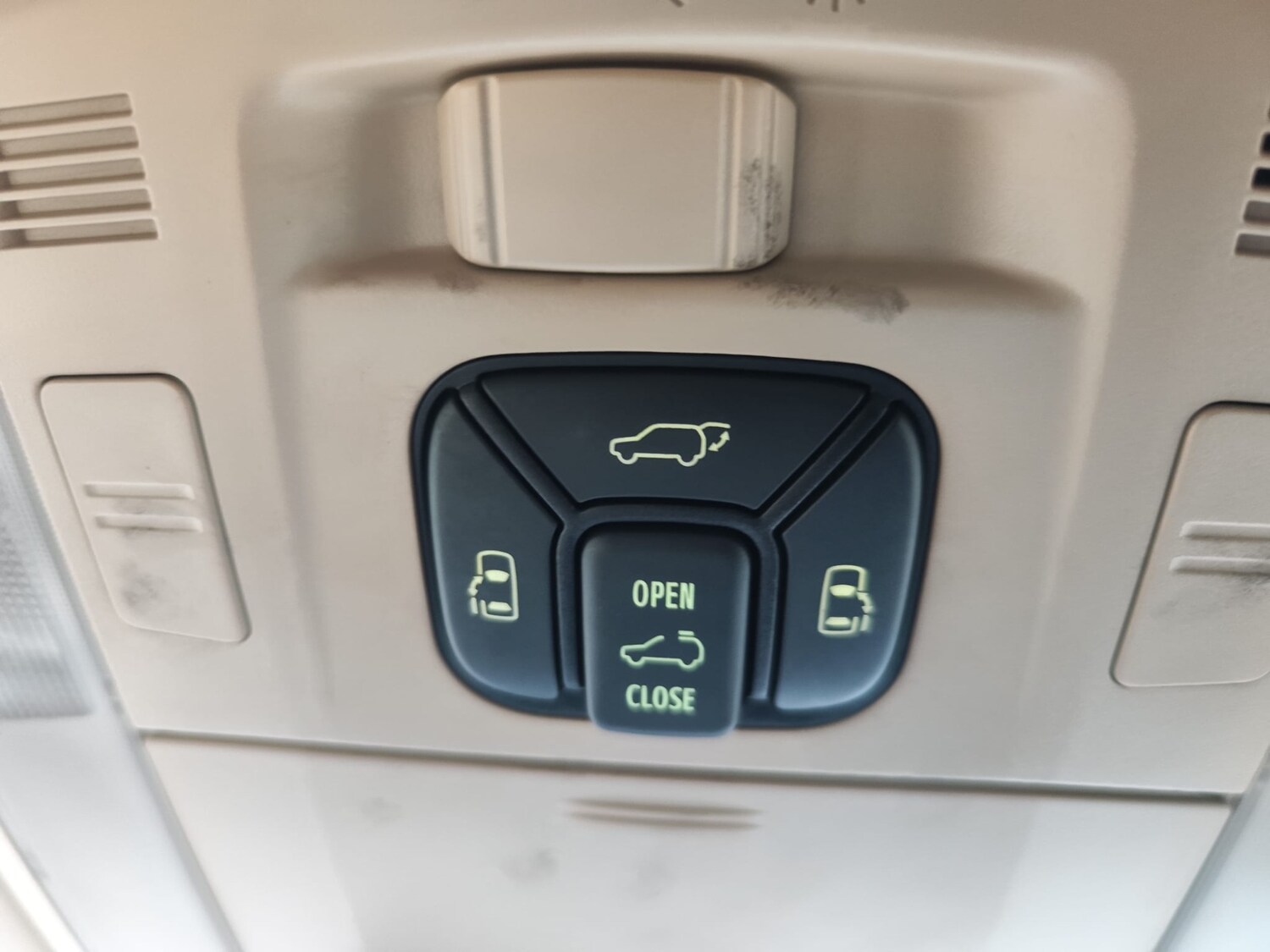 Used Toyota Alphard 2013 for sale - 77568438: Photo 20