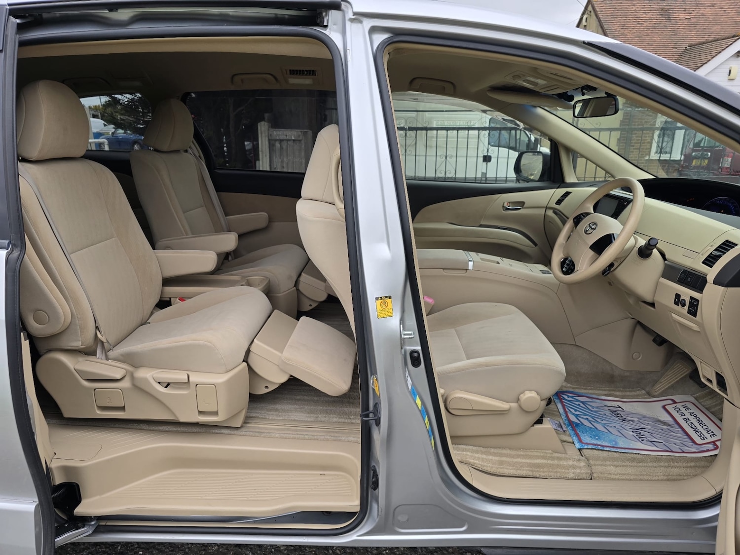 Used Toyota Estima 2024 for sale - 76243503: Photo 17