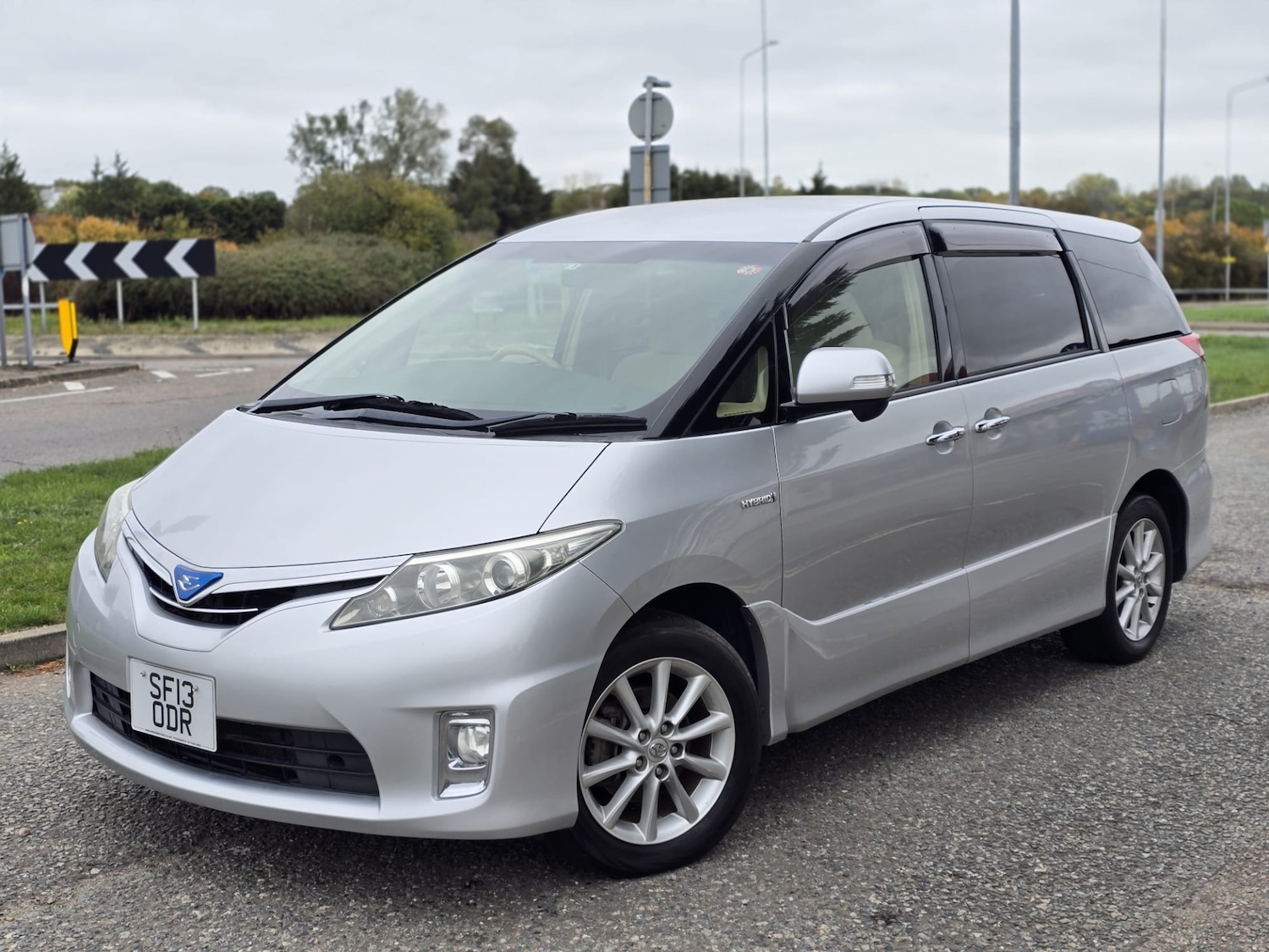 Used Toyota Estima 2024 for sale - 76243503: Photo 2