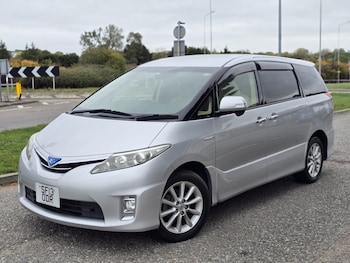 Used Toyota Estima 2024 for sale - 76243503: Photo 2