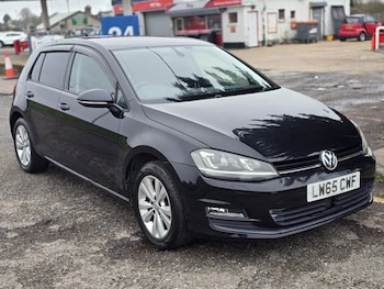 Used Volkswagen Golf 2016 for sale - 77801950: Photo
