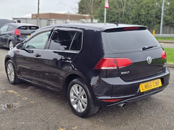 Used Volkswagen Golf 2016 for sale - 77801950: Photo