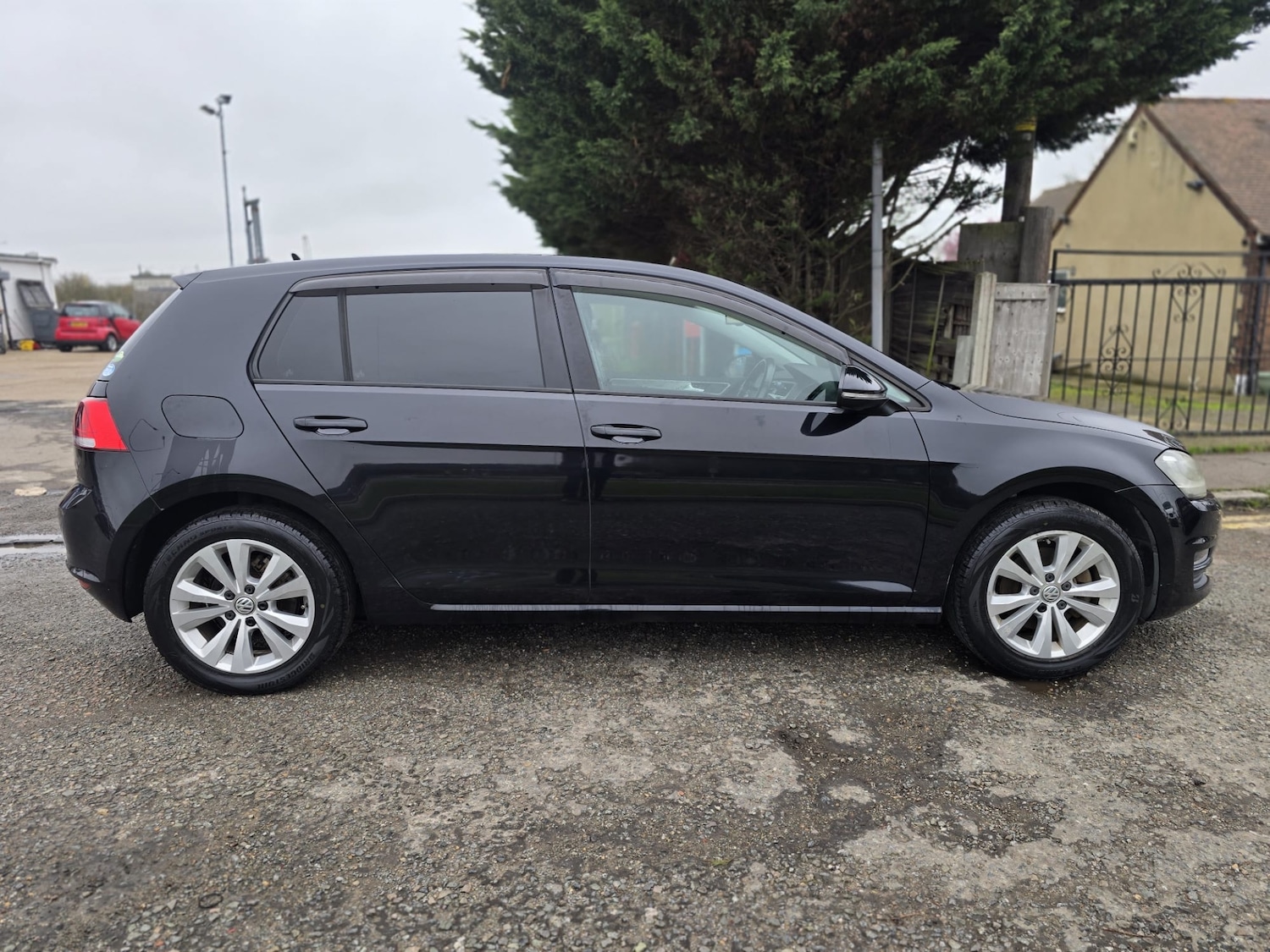 Used Volkswagen Golf 2016 for sale - 77801950: Photo 7