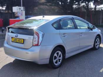 Used Toyota Prius  for sale - 74073708: Photo