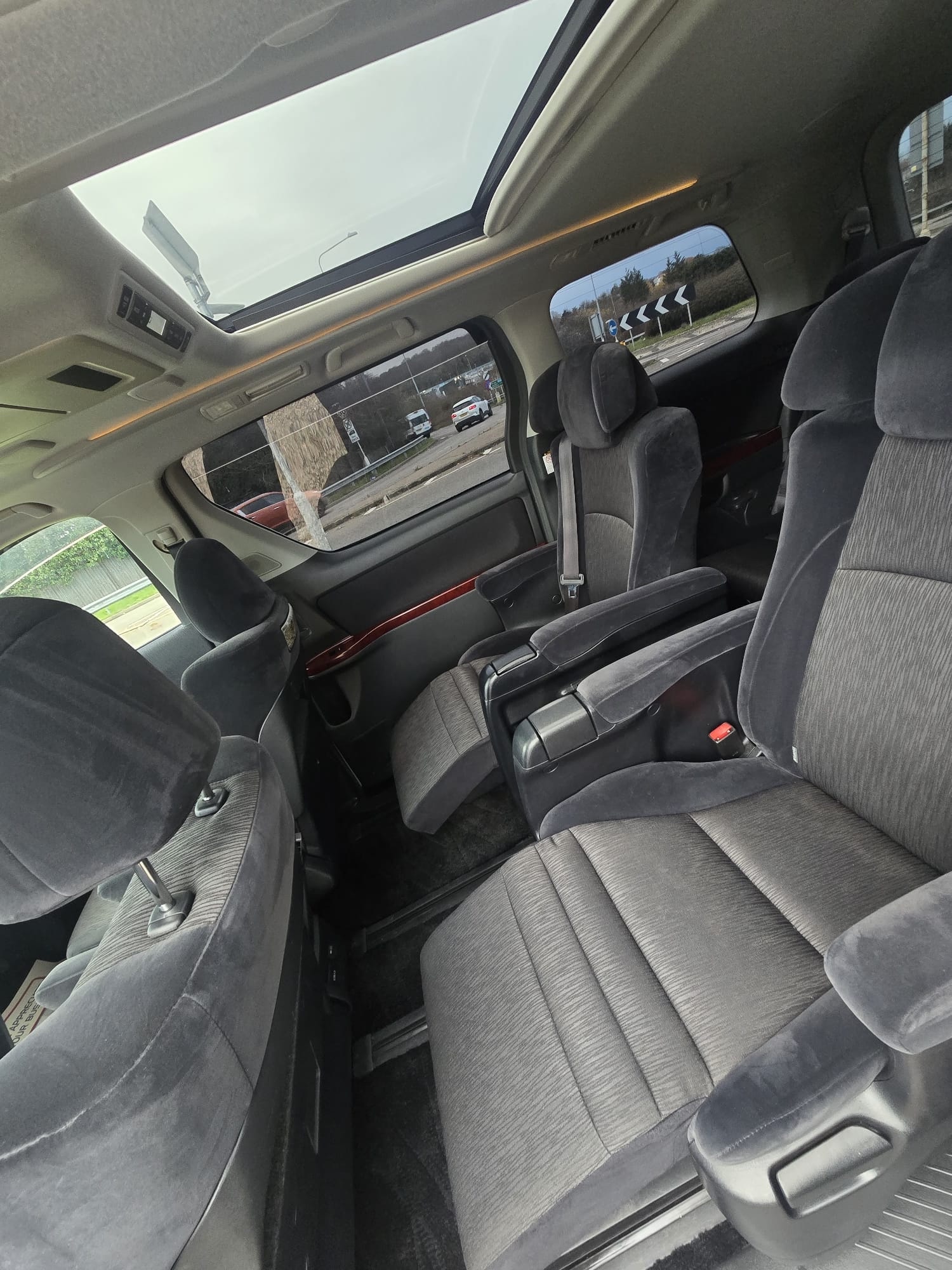 Used Toyota Alphard 2009 for sale - 76881642: Photo 22