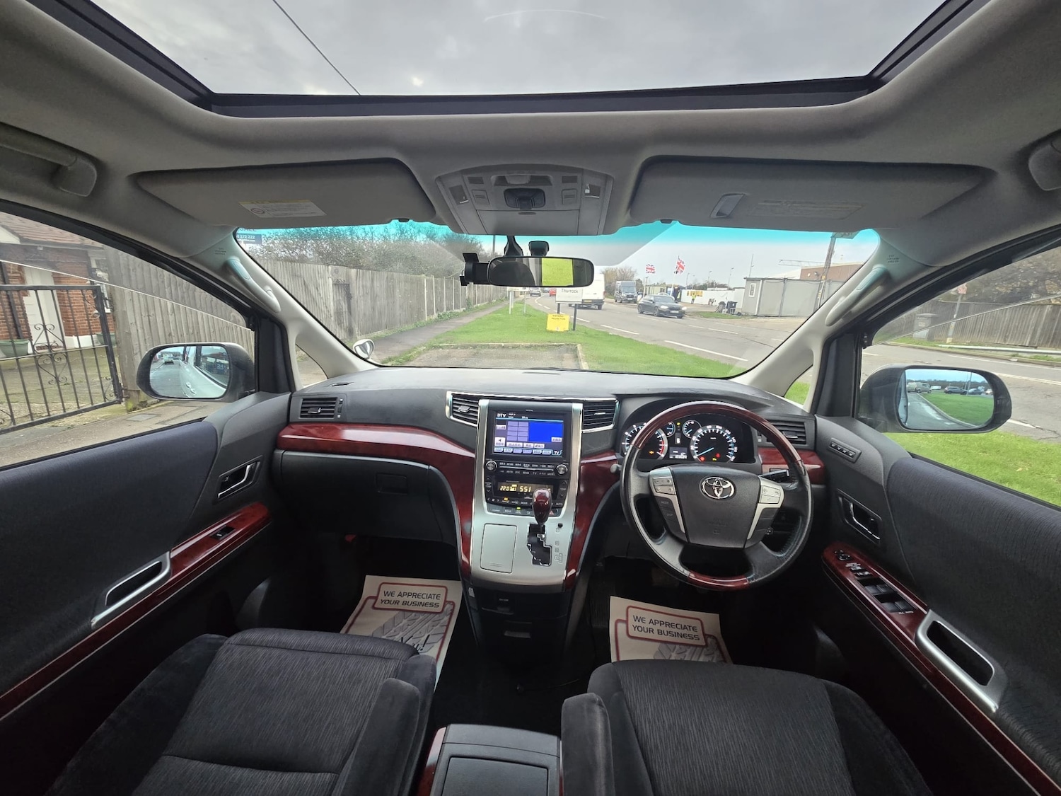 Used Toyota Alphard 2009 for sale - 76881642: Photo 28