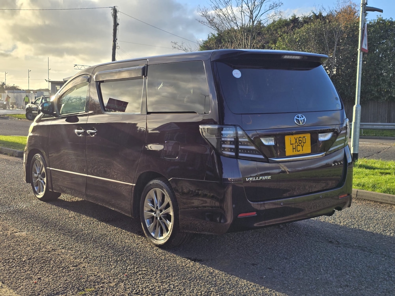 Used Toyota Vellfire 2010 for sale - 76906408: Photo 4