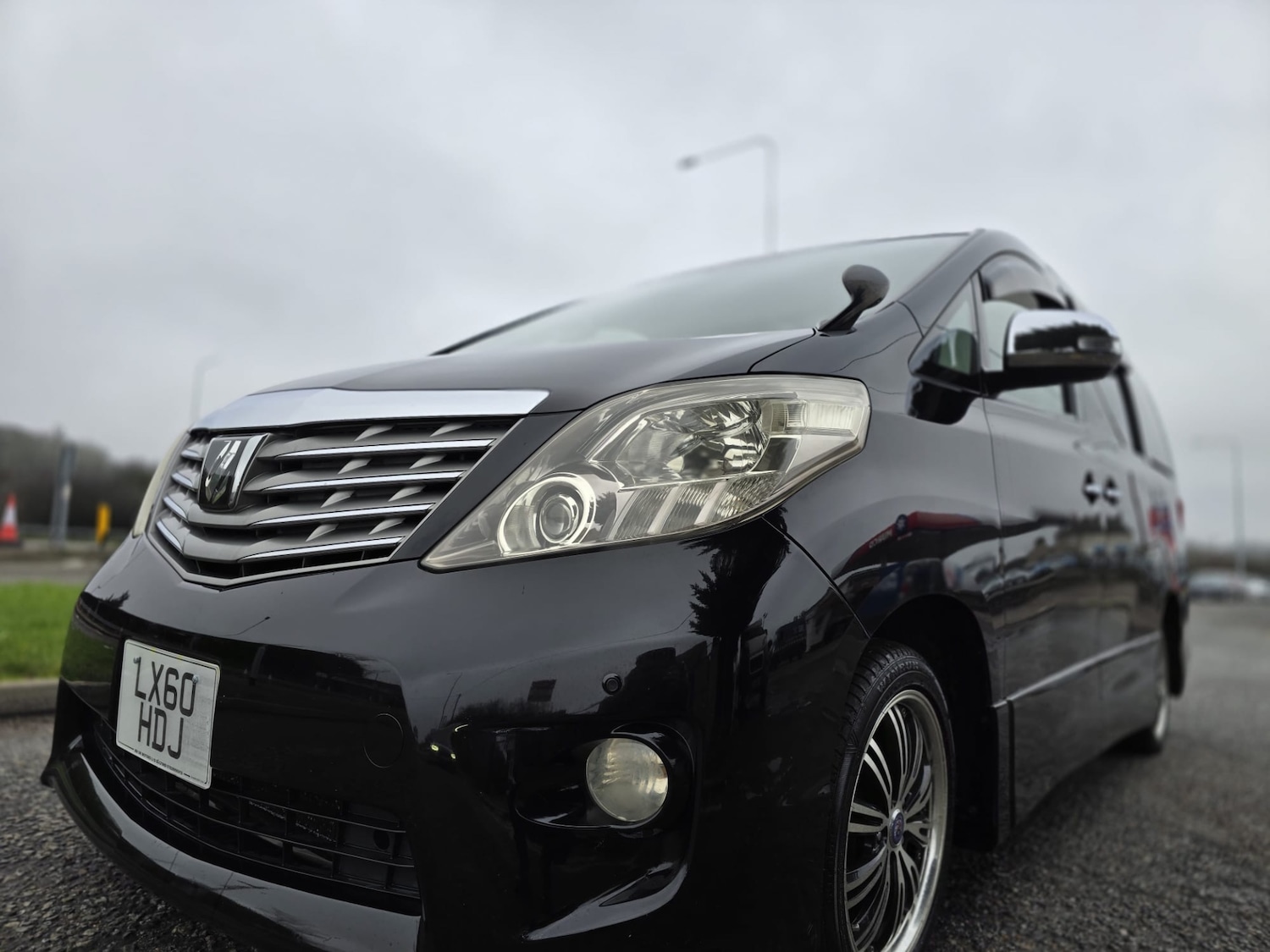 Used Toyota Alphard 2010 for sale - 77492920: Photo 10