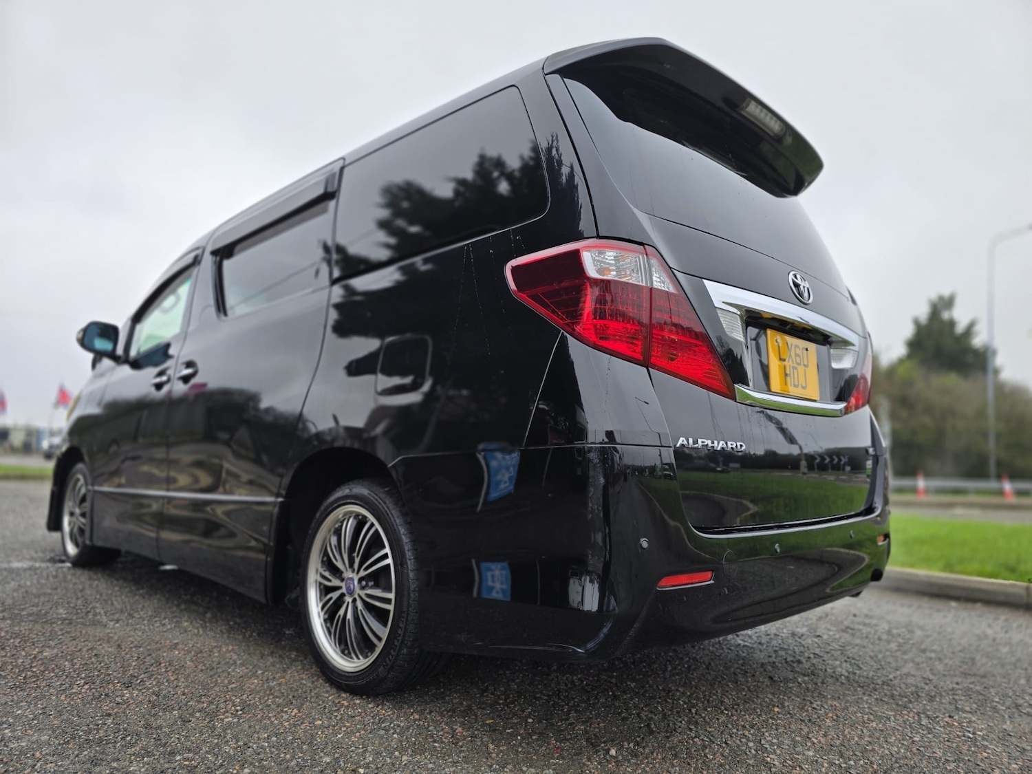 Used Toyota Alphard 2010 for sale - 77492920: Photo 12