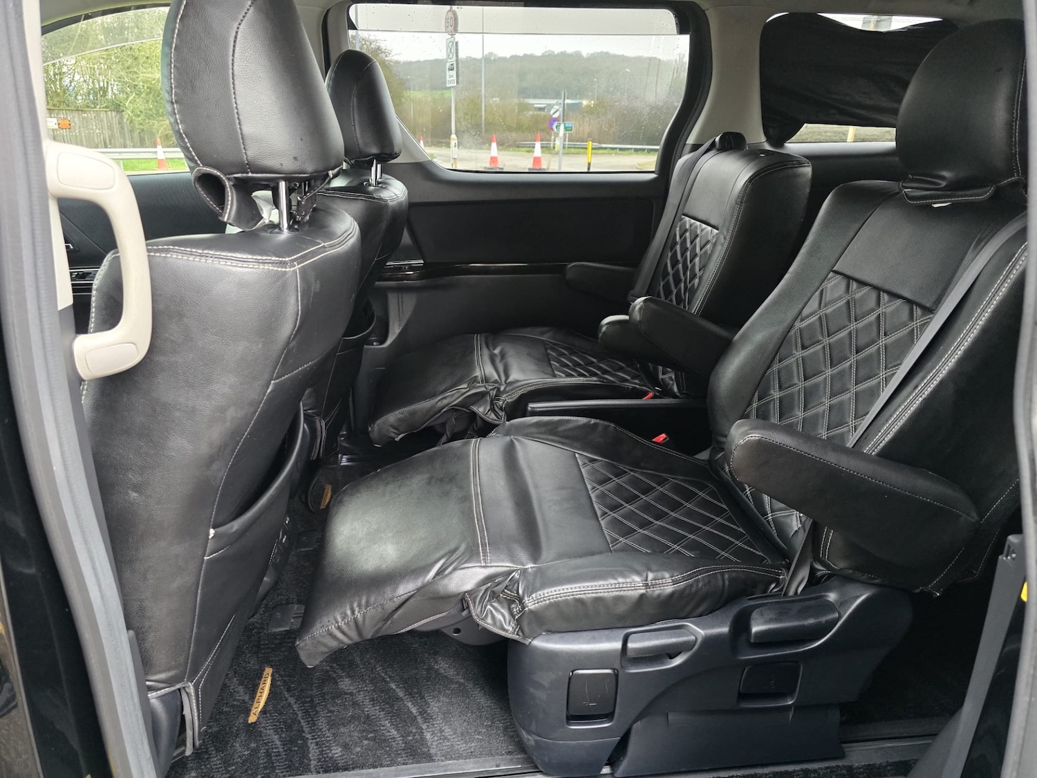 Used Toyota Alphard 2010 for sale - 77492920: Photo 15