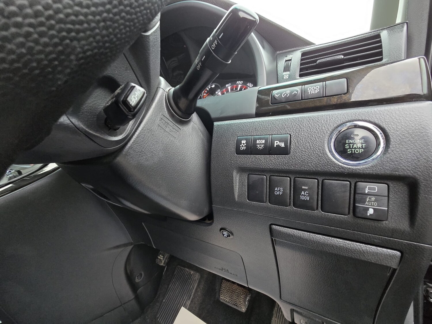 Used Toyota Alphard 2010 for sale - 77492920: Photo 27