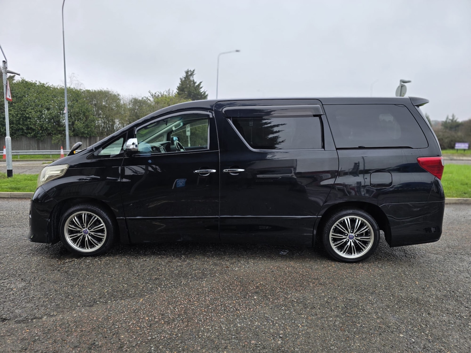 Used Toyota Alphard 2010 for sale - 77492920: Photo 8