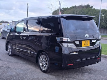 Used Toyota Vellfire 2010 for sale - 77446005: Photo