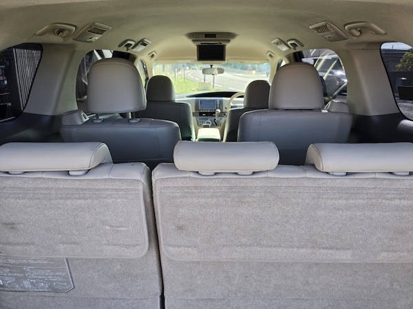 Used Toyota Estima 2010 for sale - 74524402: Photo 19