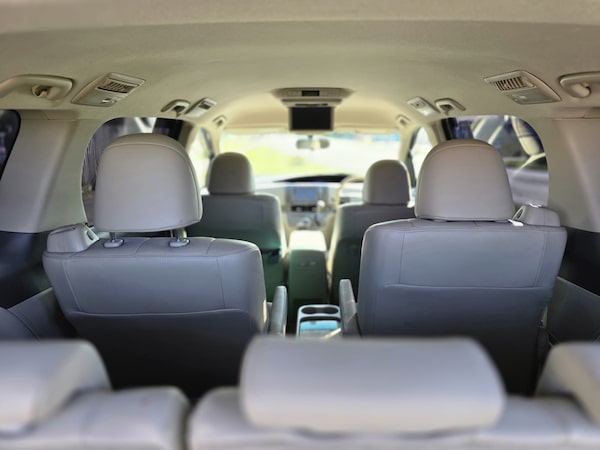 Used Toyota Estima 2010 for sale - 74524402: Photo 20