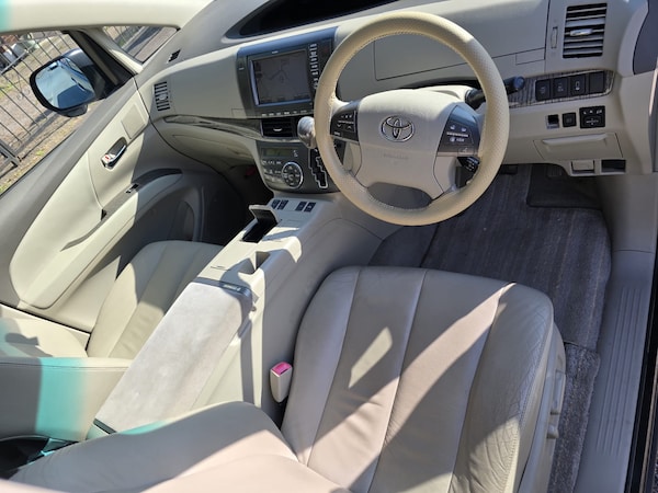 Used Toyota Estima 2010 for sale - 74524402: Photo 23