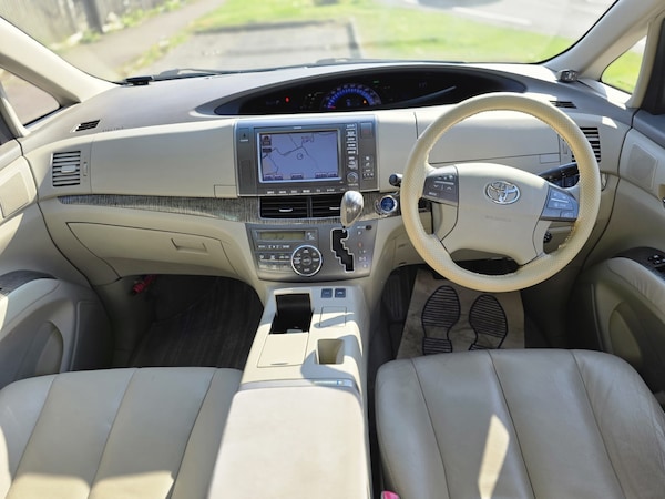 Used Toyota Estima 2010 for sale - 74524402: Photo 25