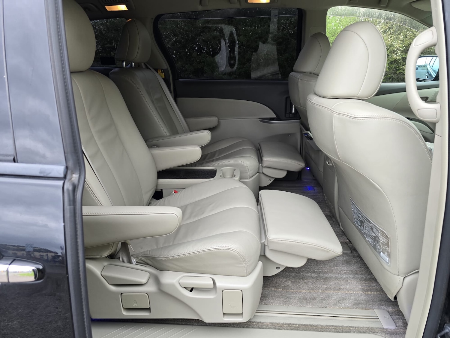 Used Toyota Estima 2024 for sale - 78123062: Photo 15