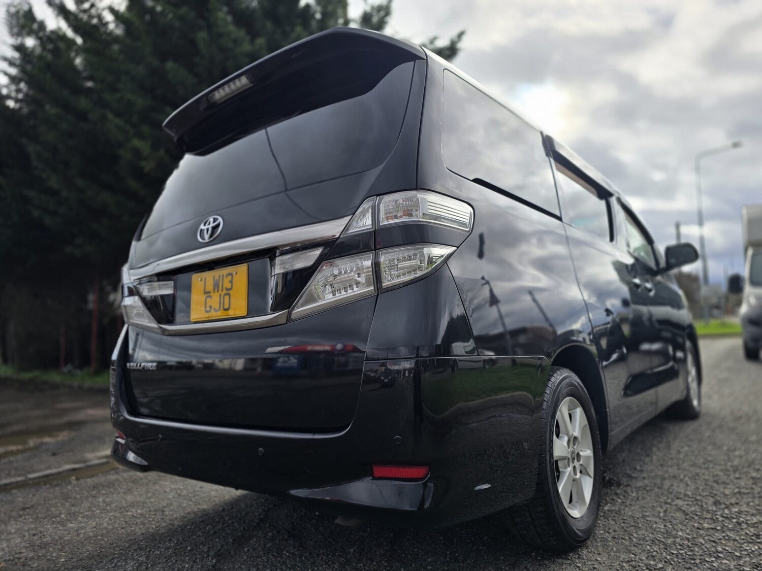 Used Toyota Vellfire 2013 for sale - 77530655: Photo 11