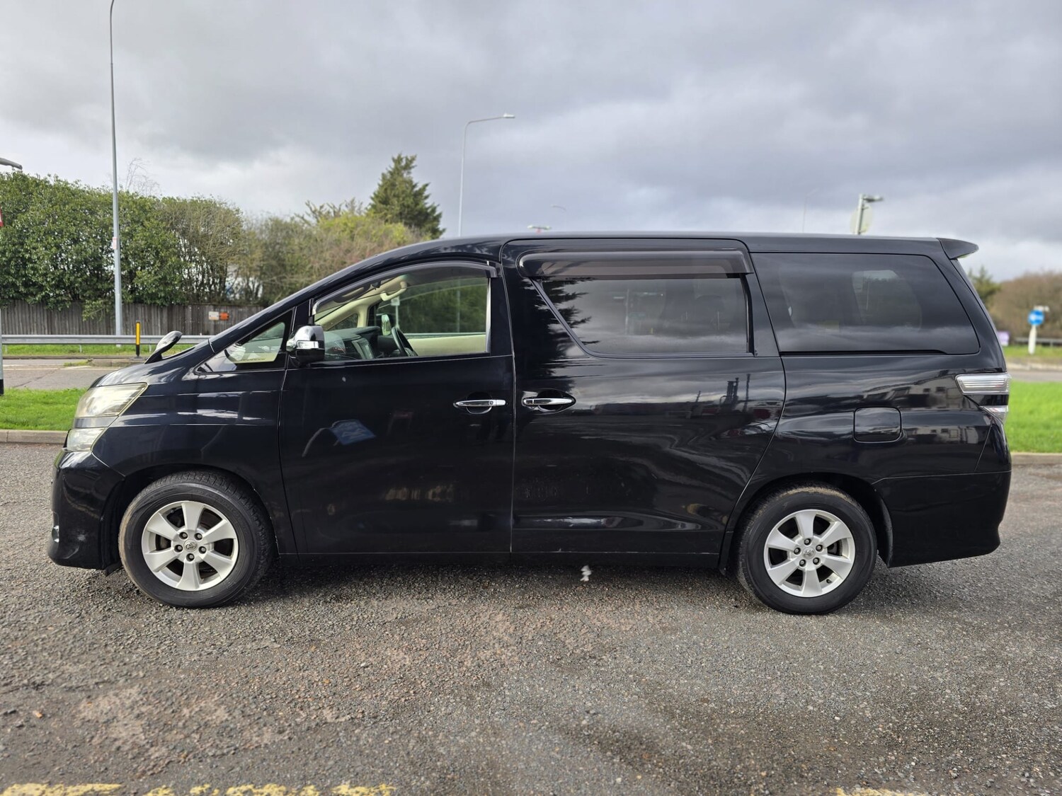 Used Toyota Vellfire 2013 for sale - 77530655: Photo 8