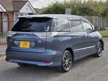 Used Toyota Estima  for sale - 74413843: Photo