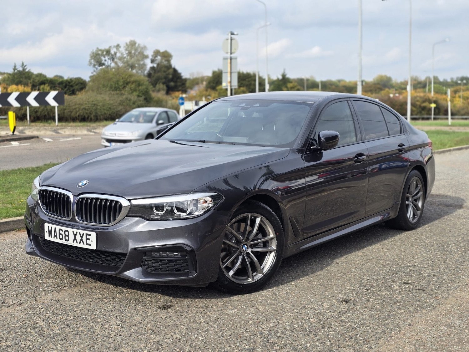 Used BMW 5 Series 2018 for sale - 76145678: Photo 2