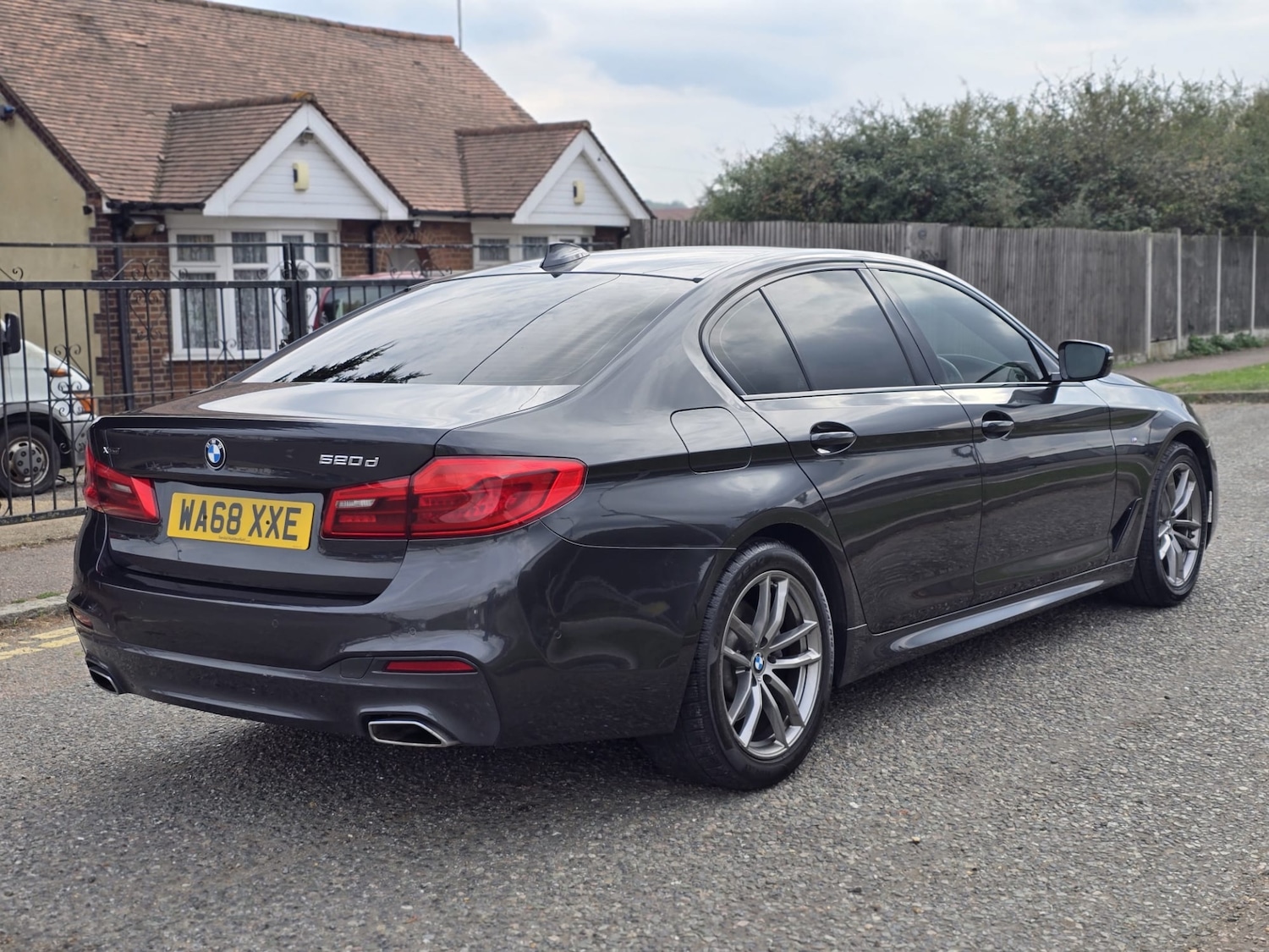Used BMW 5 Series 2018 for sale - 76145678: Photo 3