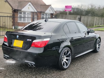 Used BMW M5 2006 for sale - 77393416: Photo