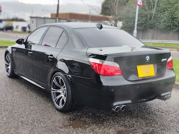 Used BMW M5 2006 for sale - 77393416: Photo