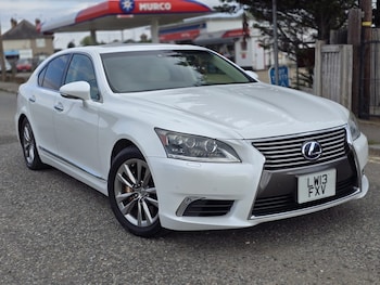 2013 (13) - 600H 2013(13) L PACK PETROL/HYBRID SALOON WARRANTED MILEAGE 4-Door