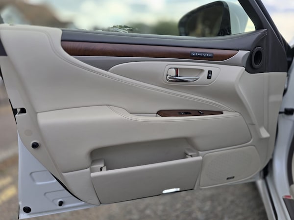 Used Lexus LS 2013 for sale - 75664712: Photo 35