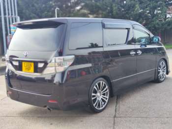 Used Toyota Vellfire  for sale - 70395583: Photo